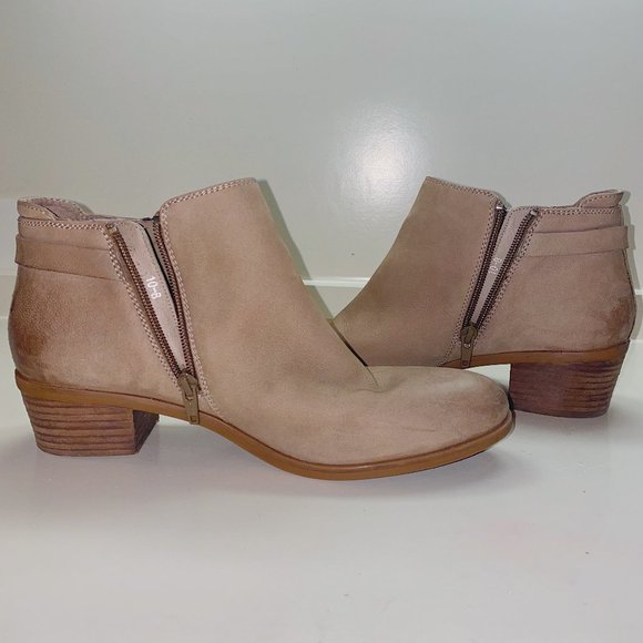 Steve Madden Shoes - Steve Madden Nude Booties